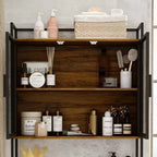 Étagère de rangement industrielle de salle de bain avec portes en treillis métallique et design au-dessus des toilettes