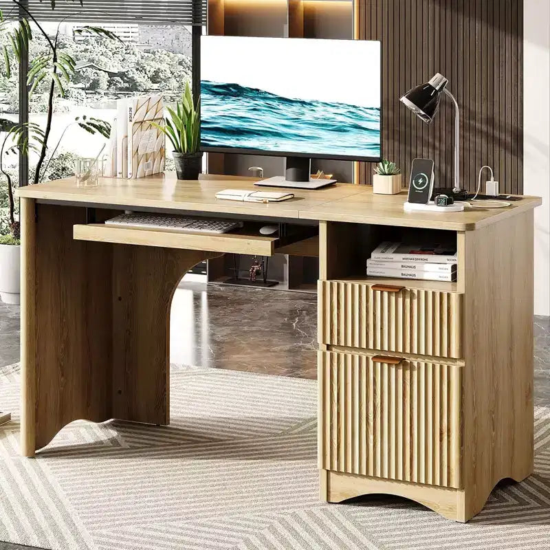 Bestier Bureau d'ordinateur 55 pouces pour PC avec prises électriques, tiroir coulissant pour clavier et tiroirs de rangement