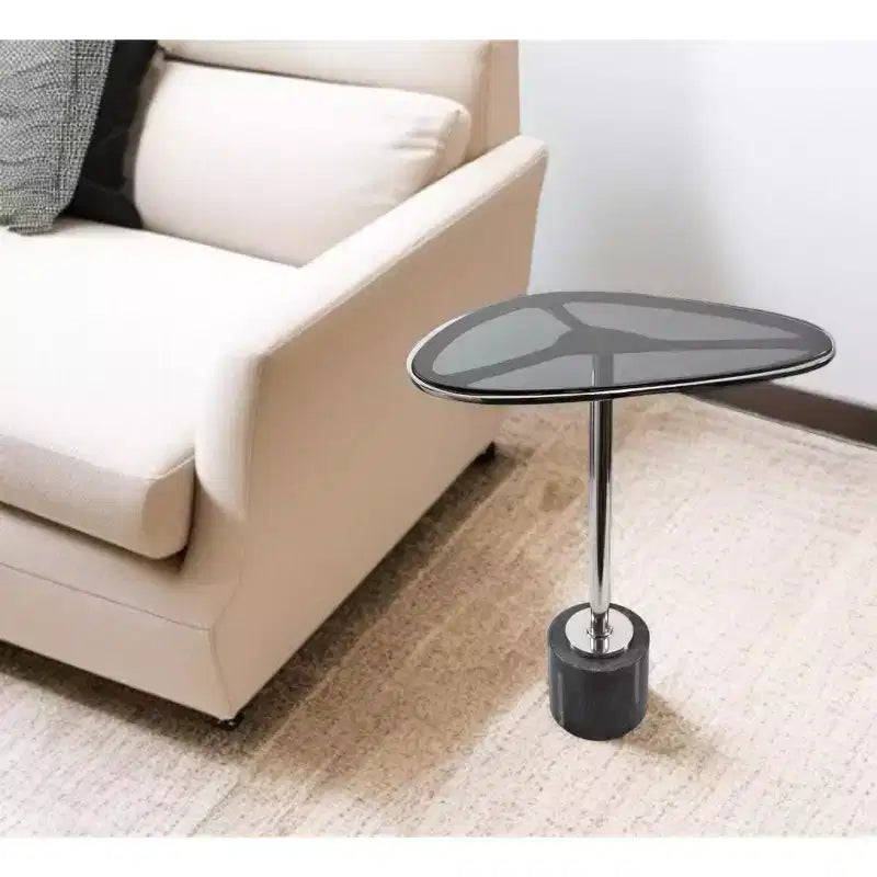 Table d'appoint sur pied HomeRoots 22 en aluminium noir fumé et argenté, verre et marbre