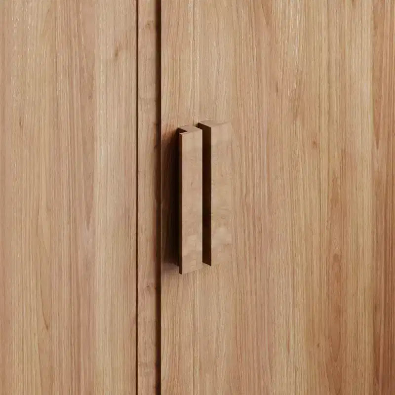 Combinaison d'esthétisme moderne et de pragmatisme : un meuble de rangement minimaliste, élégant et pratique, rend votre intérieur plus confortable.