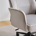 Karl Home | Chaise de bureau pivotante à roulettes Karl Home en velours blanc avec dossier queue de pie de 72,4 cm