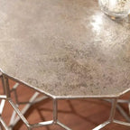 Table d'appoint Clarissa avec accents métalliques - Argent - SEI