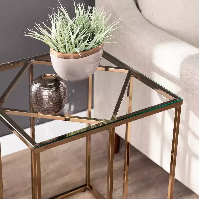 Table d'appoint contemporaine Nicholance avec plateau en verre - Champagne - SEI