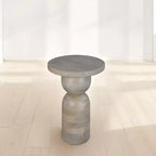 Table d'appoint ronde Royal Hampton de 30,5 cm, piédestal tourné, en bois de manguier beige au fini brun naturel