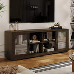 Meuble TV industriel Famapy pour le salon : Portes coulissantes en verre, étagères réglables, console multimédia au design intelligent et peu encombrant