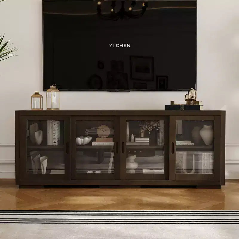 Meuble TV industriel Famapy pour le salon : Portes coulissantes en verre, étagères réglables, console multimédia au design intelligent et peu encombrant