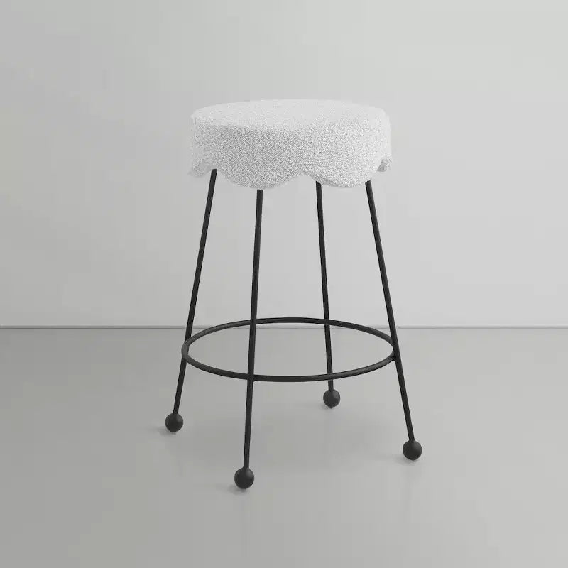 Meridian Furniture, Tabouret de comptoir en tissu crème Fleur