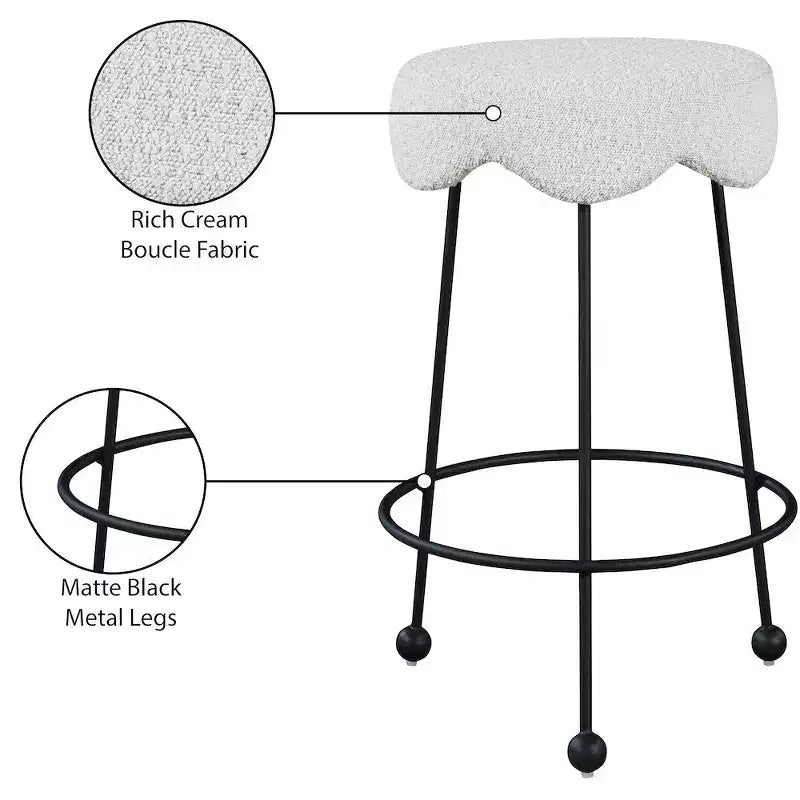 Meridian Furniture, Tabouret de comptoir en tissu crème Fleur