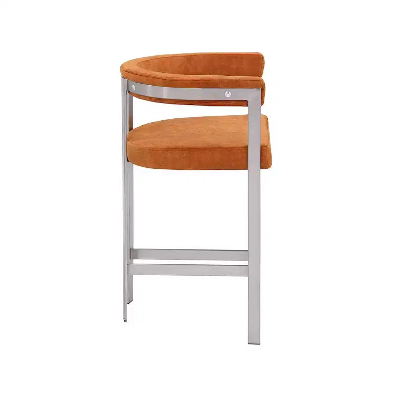 Meridian Furniture, Tabouret de comptoir en velours cognac Marcello, lot de 2