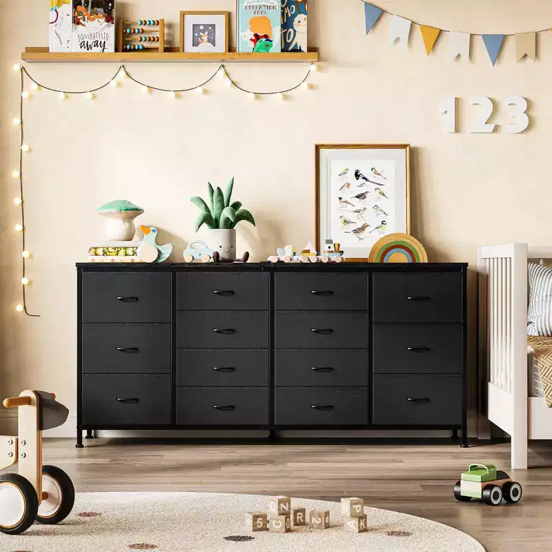 Commode Meuble TV de 63 po de large pour téléviseur de 65, 70, 75 po, avec 14 tiroirs pour chambre à coucher avec prises de courant, grand meuble de divertissement long en tissu