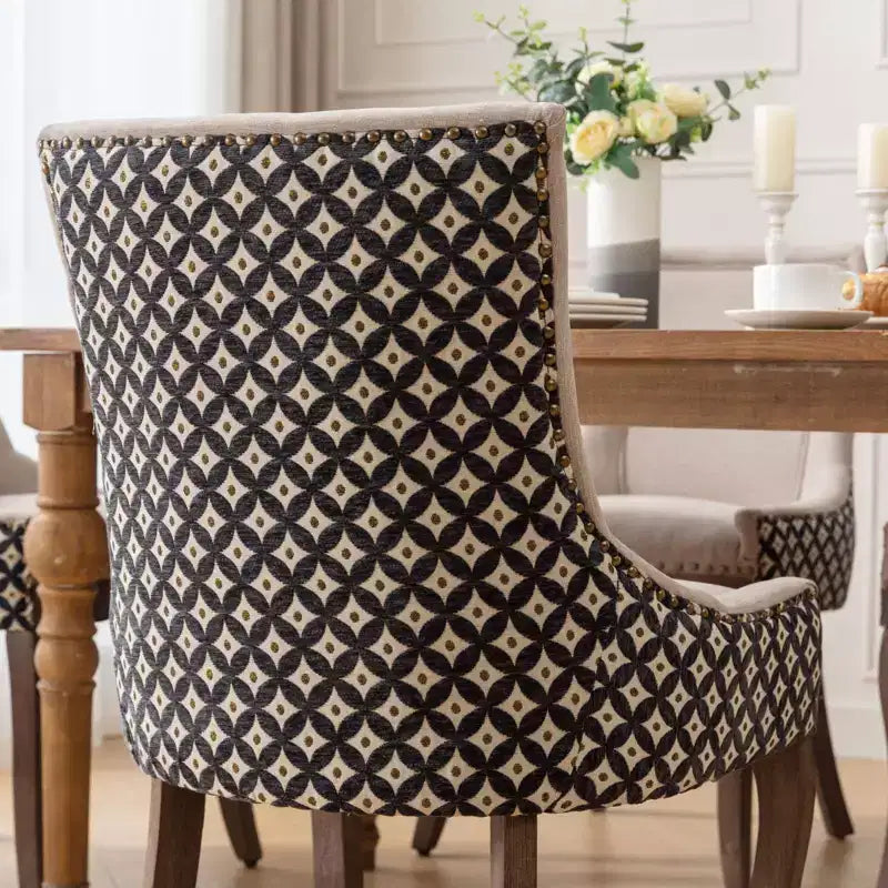 Okak Lot de 2 chaises de salle à manger rétro, chaises confortables en tissu avec coussins épais, chaises d'appoint de cuisine avec pieds en bois massif et clous décoratifs en bronze.