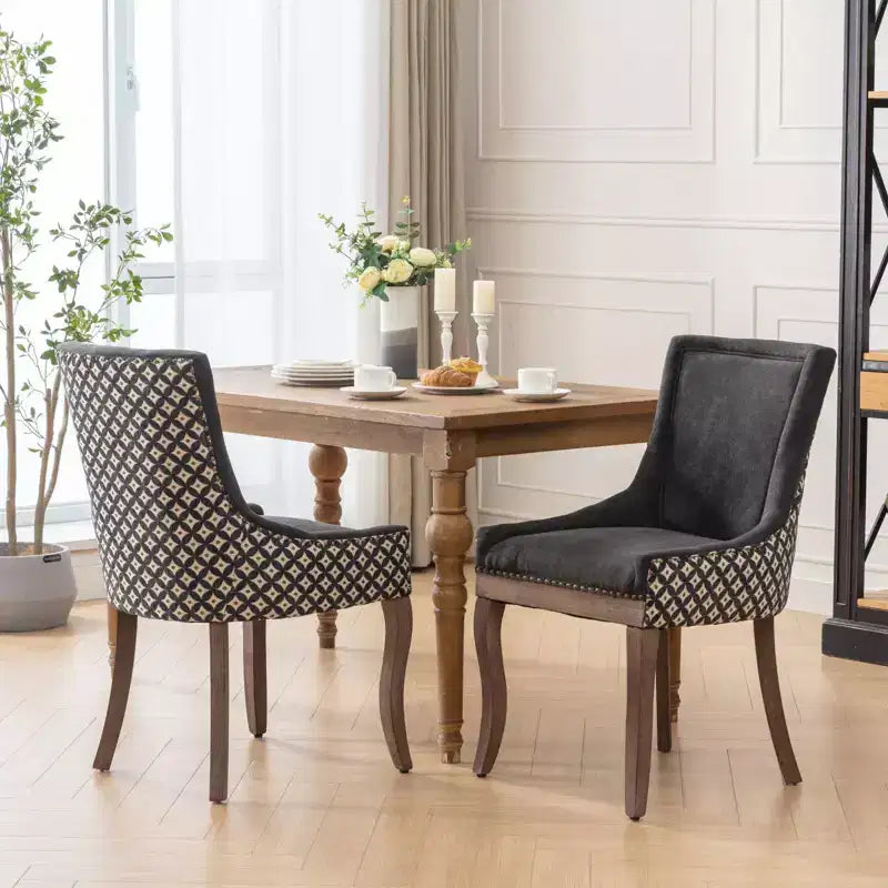 Okak Lot de 2 chaises de salle à manger rétro, chaises confortables en tissu avec coussins épais, chaises d'appoint de cuisine avec pieds en bois massif et clous décoratifs en bronze.