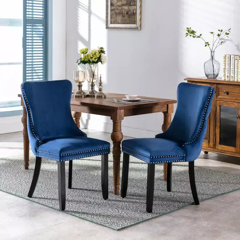 Lot de 2 chaises de salle à manger rétro Okak, chaises confortables rembourrées à dossier capitonné avec garniture cloutée, chaises de cuisine avec pieds en bois massif
