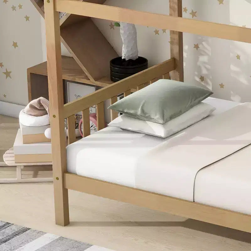 Lit jumeau en bois d'hévéa MAYEERTY avec cadre de maison beige