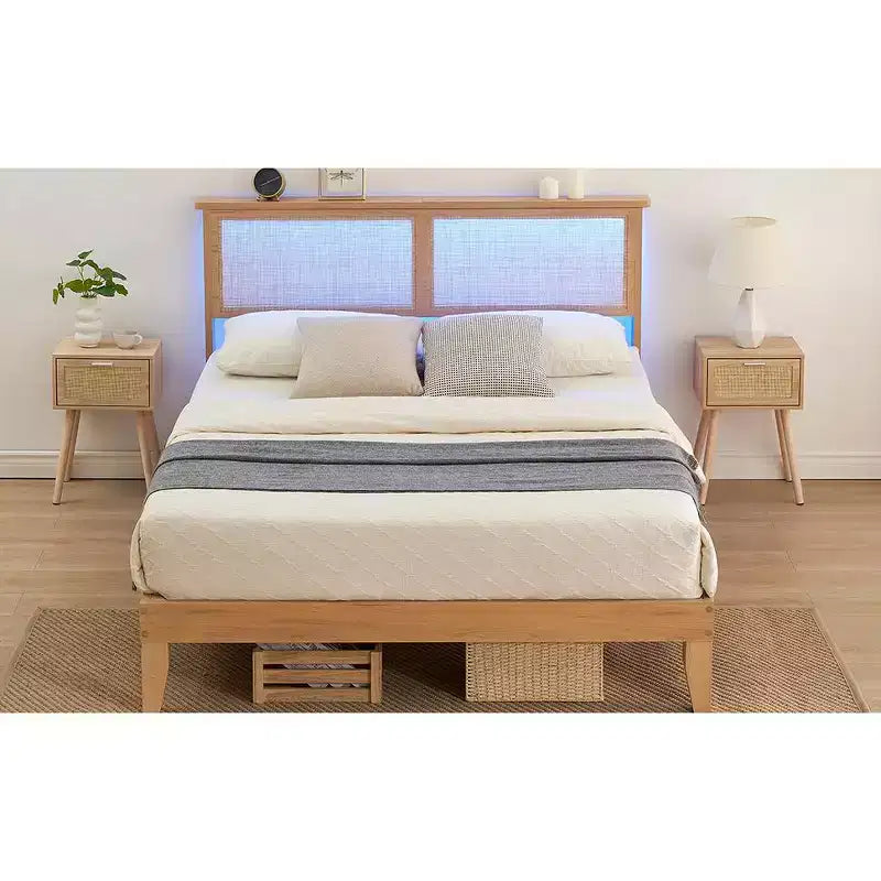 Lit King en rotin, tête de lit en rotin naturel avec lumières LED, cadre de lit plateforme silencieux avec pieds et lattes en bois