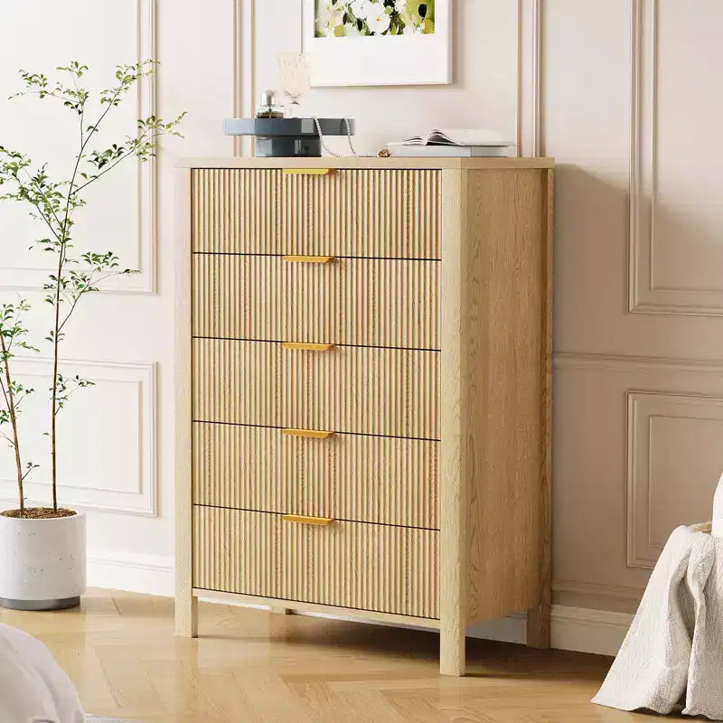 Commode cannelée à 5 tiroirs – Commode étroite de 114 cm de haut pour petits espaces, commode en bois de style ferme moderne pour chambre à coucher, chambre d'enfant, appartement, assemblage facile