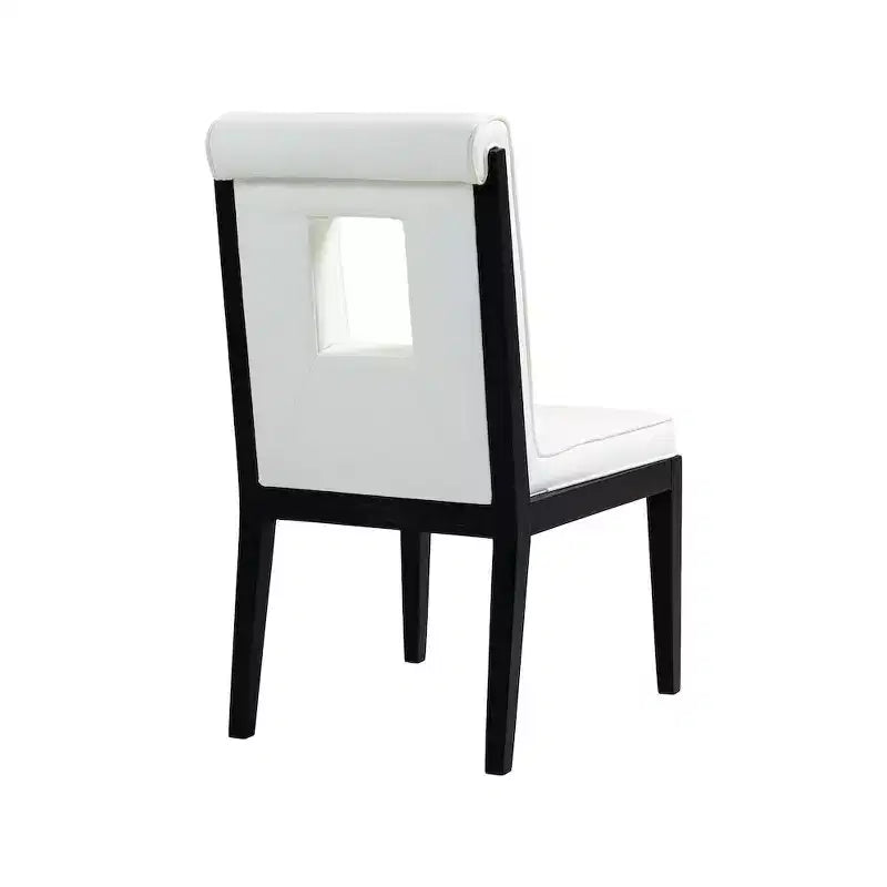 Meridian Furniture, Chaise de salle à manger Gwendolyn en cuir végétalien, lot de 2
