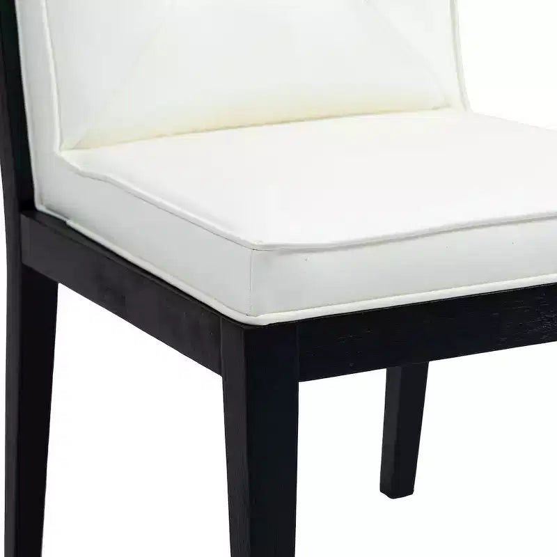 Meridian Furniture, Chaise de salle à manger Gwendolyn en cuir végétalien, lot de 2