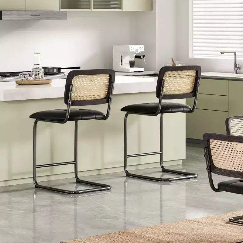 PexFix Lot de 2 tabourets de bar à hauteur de comptoir, en cuir PU rembourré, avec dossier en rotin, hauteur 61 cm, sans accoudoirs, pour îlot de cuisine, Noir