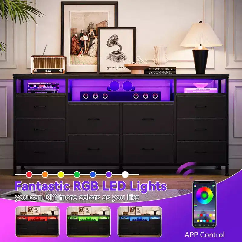 Meuble TV Zstar avec 10 tiroirs en tissu pour téléviseurs de 65, 70, 75 pouces, meuble TV bas de 160 cm de large avec lumières LED et étagères de rangement ouvertes