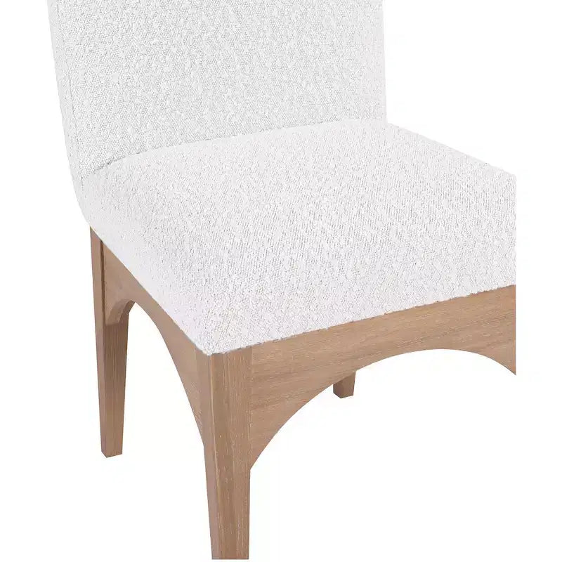Meridian Furniture, Chaise de salle à manger Waldorf en tissu bouclé
