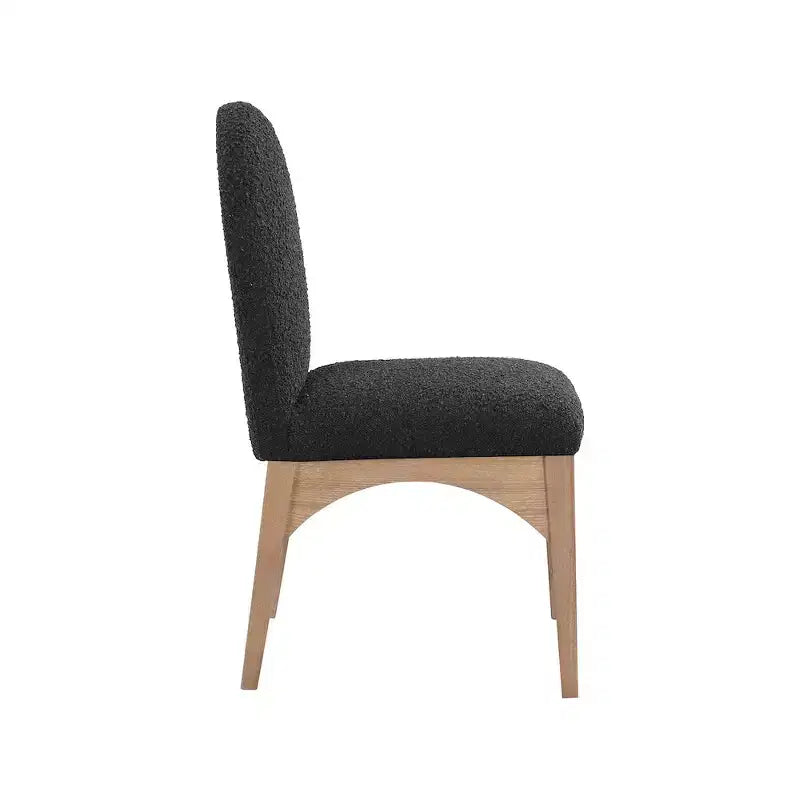 Meridian Furniture, Chaise de salle à manger Waldorf en tissu bouclé
