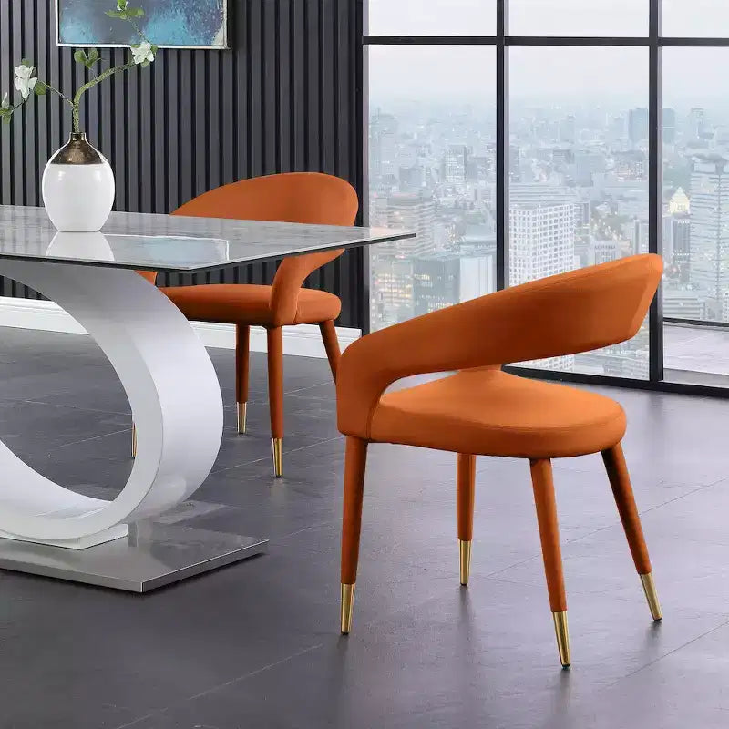 Meridian Furniture, Chaise de salle à manger en velours Destiny