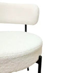 Okak Chaises de salle à manger modernes du milieu du siècle, lot de 2, rondes, rembourrées avec dossier incurvé et pieds en métal, chaises d'appoint en bouclé pour cuisine et salle à manger