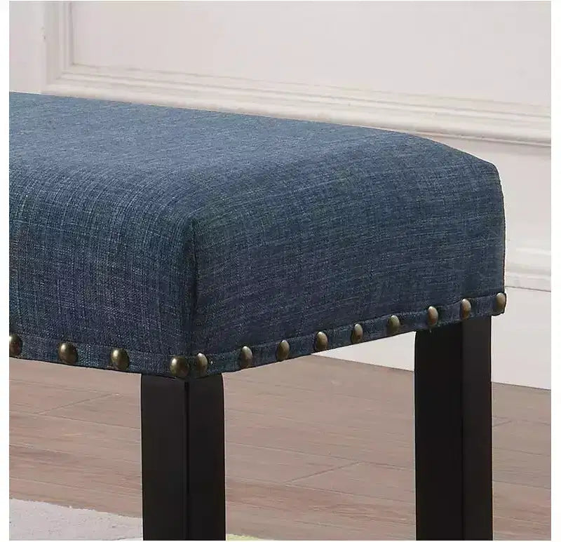 Banc de salle à manger en tissu Biony Roundhill Furniture avec garniture cloutée