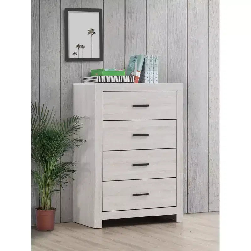 Commode 4 tiroirs Okak, 81 cm de large, style côtier, avec tiroirs à glissement facile, surface optimisée pour la décoration, organisateur de chambre polyvalent