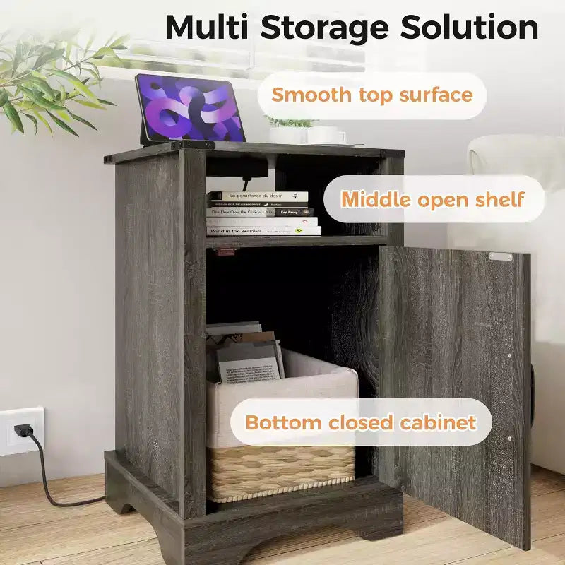 Table de chevet RoyalCraft style ferme avec station de recharge, ensemble de tables d'appoint rustiques avec étagère et rangement pour chambre ou bureau à domicile, lot de 2, gris foncé
