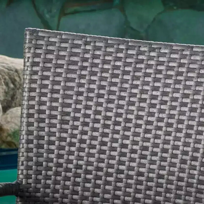 Chaise empilable MAYEERTY en osier PE gris 1 pièce gain de place résistante aux intempéries pour terrasse ou jardin