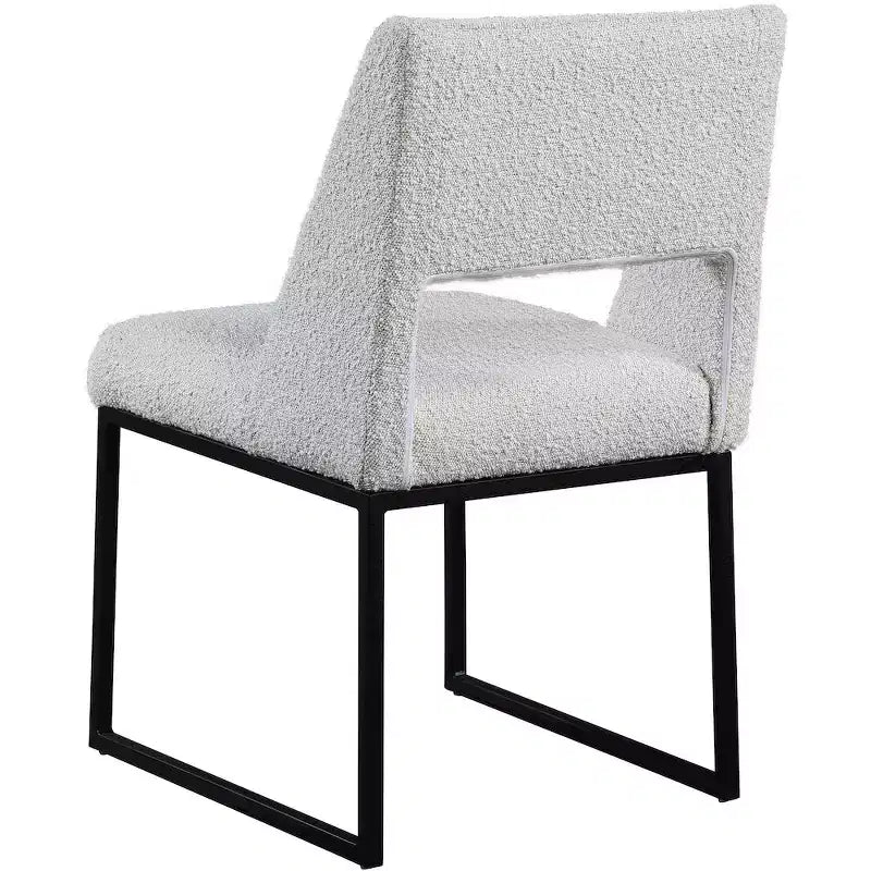 Meridian Furniture, Chaise de salle à manger Jayce en tissu bouclé crème, lot de 2