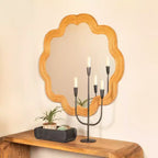 Miroir mural encadré en rotin festonné Storied Home