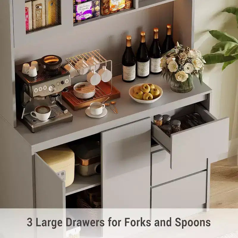 Armoire de cuisine avec portes et étagères réglables, 180 cm de haut avec étagère pour micro-ondes, lumières LED et station de charge