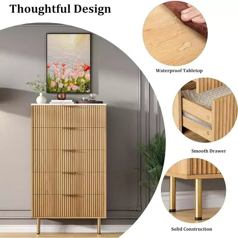 Acekool Commode à 5 Tiroirs, Grande Commode Moderne avec Panneaux Cannelés, Larges Poignées Dorées, Organisateur de Rangement de Chambre pour Placard, Salon, Entrée