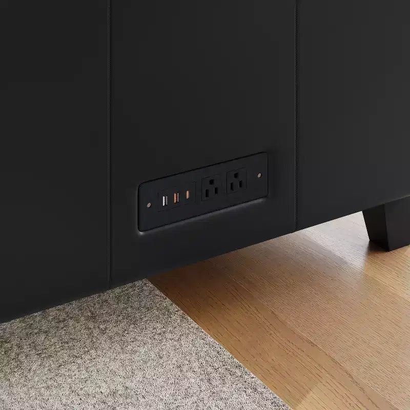 Fauteuil de réception Flash Furniture Agent en similicuir noir avec borne de recharge latérale droite, comprenant 2 prises, 2 ports USB, 1 port USB-C, pieds en bois massif