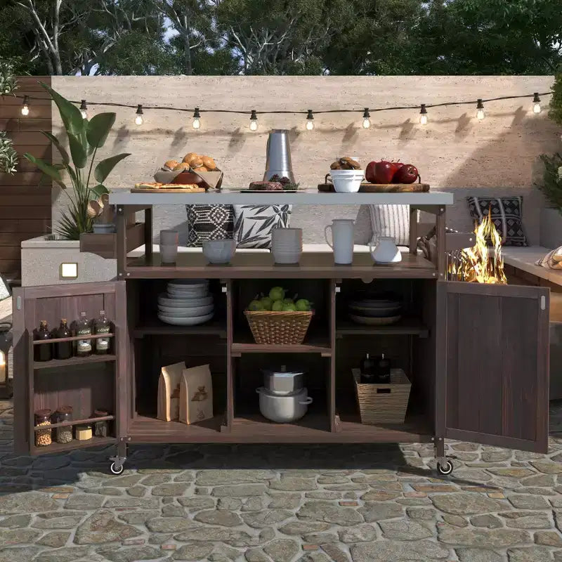 CLIHOME Îlot de cuisine d'extérieur, chariot de bar roulant et armoire de rangement, table de barbecue d'extérieur de style ferme avec plateau en acier inoxydable, porte-serviettes