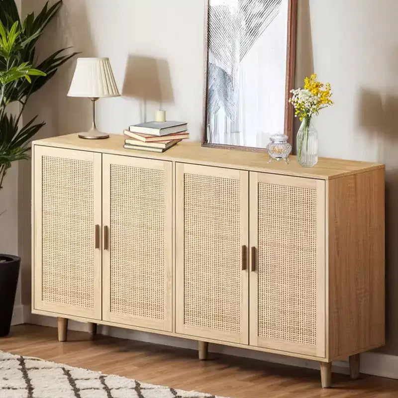 Buffet décoratif rustique en rotin Okak avec 4 portes et étagères réglables, buffet fonctionnel pour cuisine et salle à manger