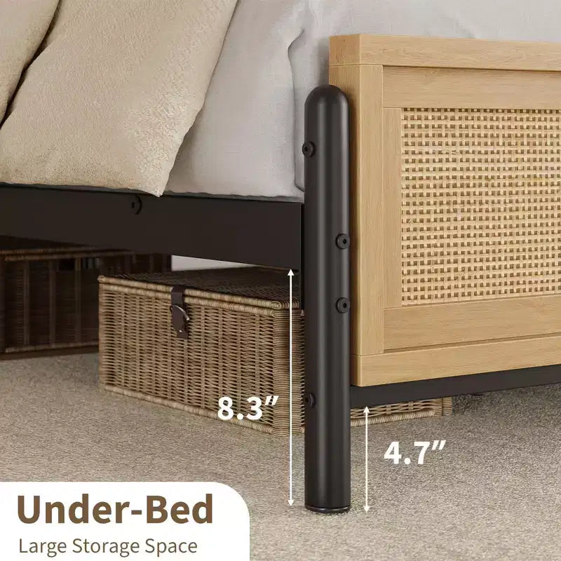 Cadre de lit Boho avec tête et pied de lit en rotin naturel, lit plateforme double en bois sans sommier tapissier, assemblage facile sans bruit en métal.