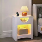 Table de chevet Bestier avec station de charge, Table d'appoint moderne à LED avec tiroir pour chambre et salon, Blanc éclatant