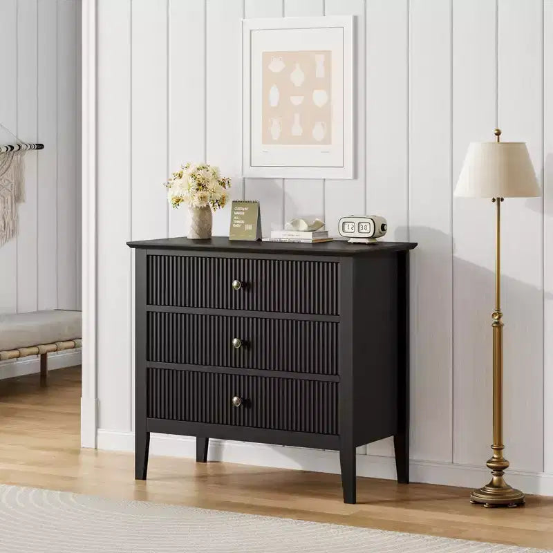 Commode à 3 tiroirs cannelée, commode de chevet de 80 cm de large pour chambre à coucher, commode moderne en bois, grande table de chevet peinte avec 3 tiroirs