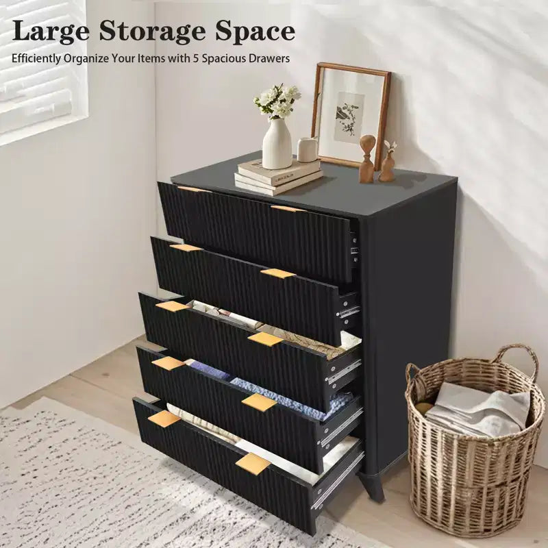 Commode cannelée à 5 tiroirs, commode moderne de 122 cm de hauteur avec dispositif anti-basculement, organisateur de rangement en bois pour chambre à coucher, salon, couloir