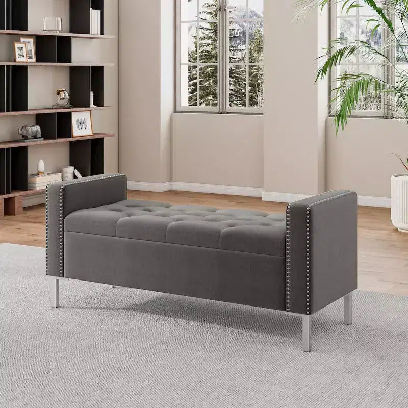 HL Home Furnishings, Pouf de rangement capitonné à accoudoirs carrés