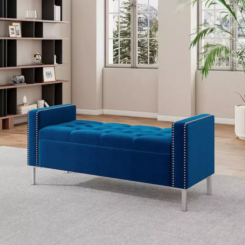HL Home Furnishings, Pouf de rangement capitonné à accoudoirs carrés