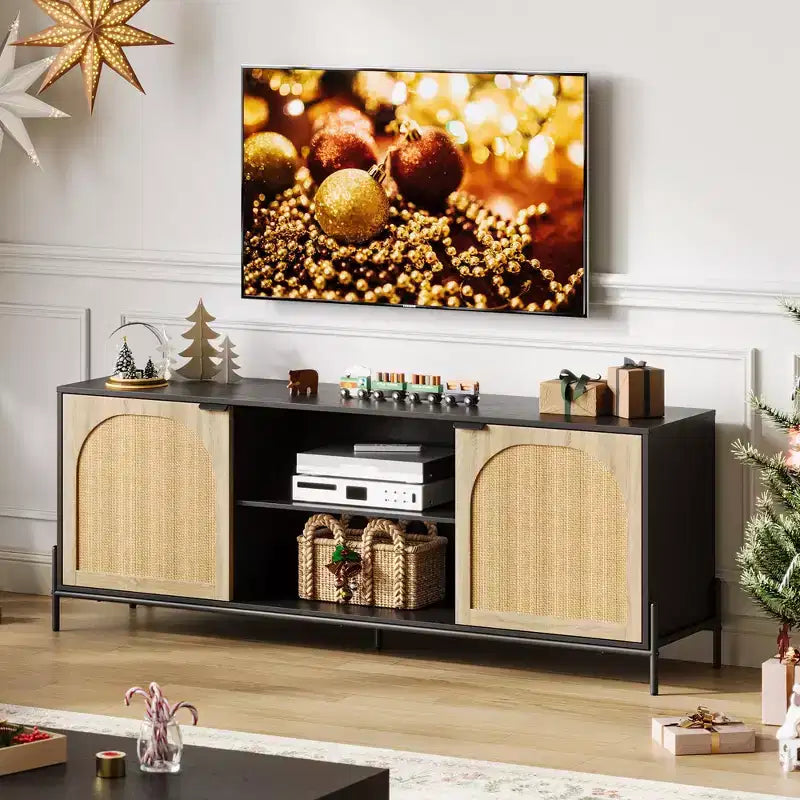 Meuble TV en rotin pour téléviseurs jusqu'à 75 pouces, console TV moderne du milieu du siècle avec 2 placards et 2 compartiments ouverts pour chambre, noir