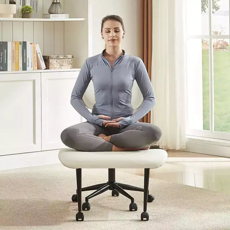 Chaise ergonomique Bestier Criss Cross, Chaise pivotante en cuir PU avec roulettes et bois courbé, Support lombaire pour le yoga et la méditation