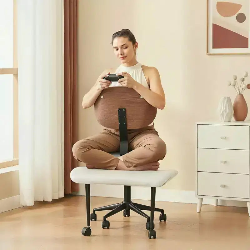Chaise ergonomique Bestier Criss Cross, Chaise pivotante en cuir PU avec roulettes et bois courbé, Support lombaire pour le yoga et la méditation