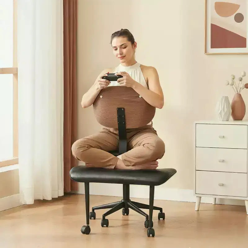 Chaise ergonomique Bestier Criss Cross, Chaise pivotante en cuir PU avec roulettes et bois courbé, Support lombaire pour le yoga et la méditation