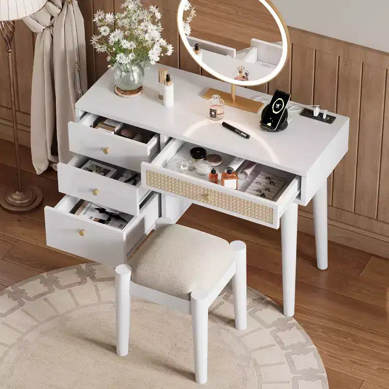 Coiffeuse Vintage en Bois avec 2 Prises de Courant et 2 Ports USB, Bureau de Maquillage de Chambre à Coucher avec Tiroir en Rotin, 3 Tiroirs de Rangement et Tabouret Rembourré
